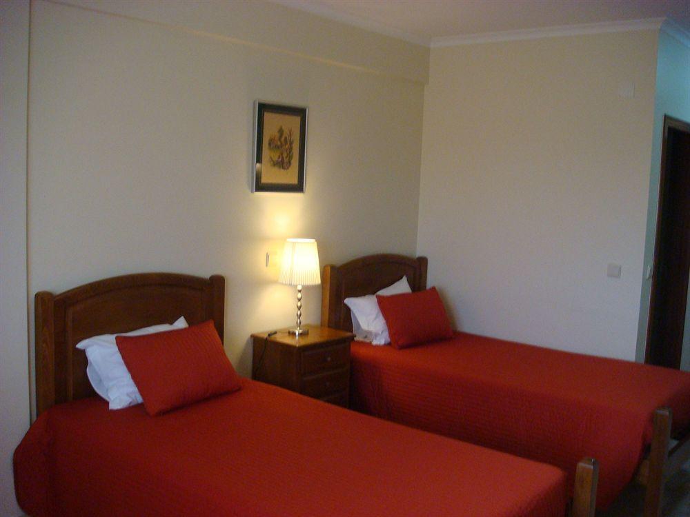 Residencia Santa Marta Tomar Bagian luar foto