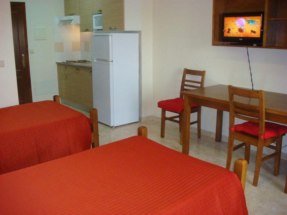 Residencia Santa Marta Tomar Bagian luar foto