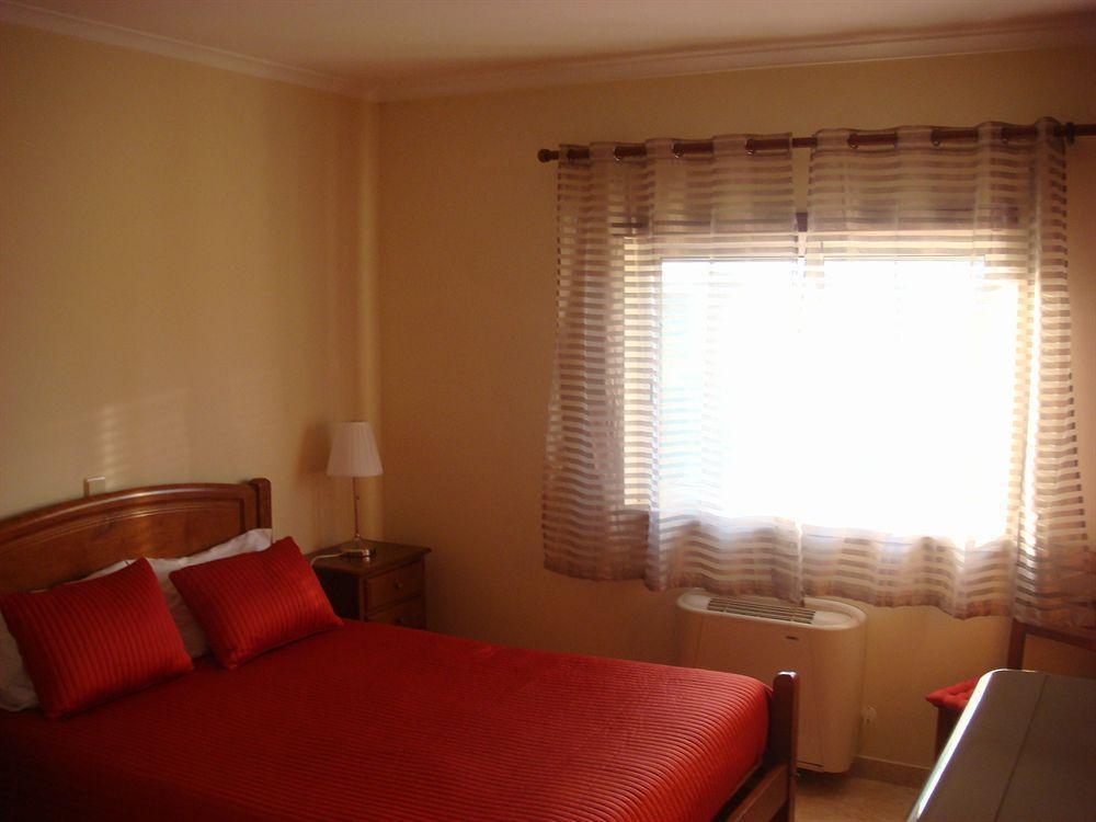 Residencia Santa Marta Tomar Bagian luar foto