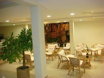 Residencia Santa Marta Tomar Bagian luar foto
