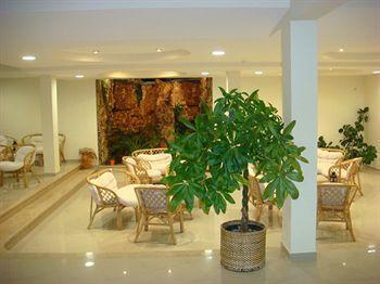 Residencia Santa Marta Tomar Bagian luar foto